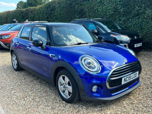 MINI Hatch  1.5 Cooper Classic Hatchback 5dr Petrol Steptronic