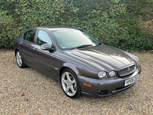 Jaguar X-TYPE  2.0D SE Saloon 4dr Diesel Manual (149 g/km, 128 bh 