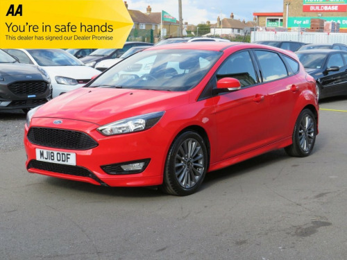 Ford Focus  1.0 ST-LINE 5d 139 BHP 1 OWNER FROM NEW