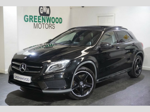 Mercedes-Benz GLA-Class  Mercedes-Benz GLA 2.1 GLA220d AMG Line (Premium Pl