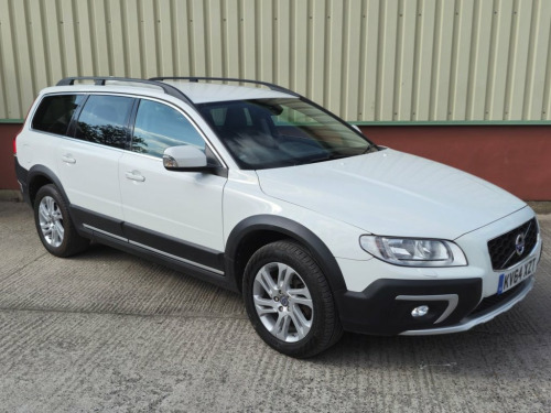 Volvo XC70  2.4 D5 SE Nav Estate 5dr Diesel Geartronic AWD Eur