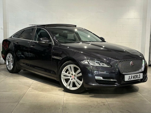 Jaguar XJ  Luxury V6 D Auto