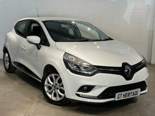 Renault Clio  0.9 TCe Dynamique Nav Hatchback 5dr Petrol Manual 