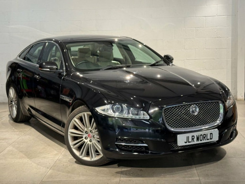 Jaguar XJ  3.0d V6 Portfolio Saloon 4dr Diesel Auto Euro 5 (s