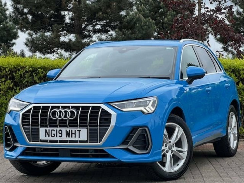 Audi Q3  1.5 TFSI CoD 35 S line SUV 5dr Petrol Manual Euro 