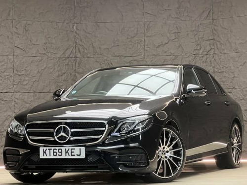 Mercedes-Benz E-Class  2.0 E300d AMG Line Night Edition (Premium Plus) Sa 