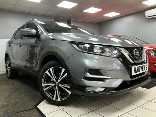 Nissan Qashqai  1.3 DIG-T N-Connecta SUV 5dr Petrol Manual Euro 6 