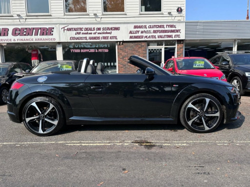 Audi TT  2.0 TDI ultra Black Edition Roadster 2dr Diesel Ma