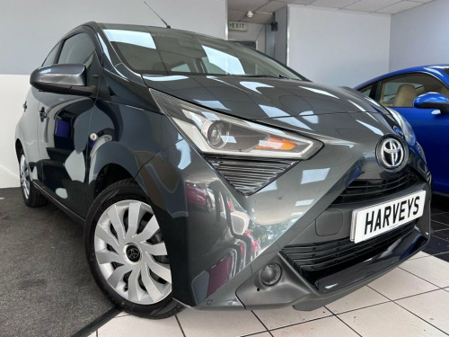 Toyota AYGO  1.0 VVT-i x-play Hatchback 5dr Petrol Manual Euro 