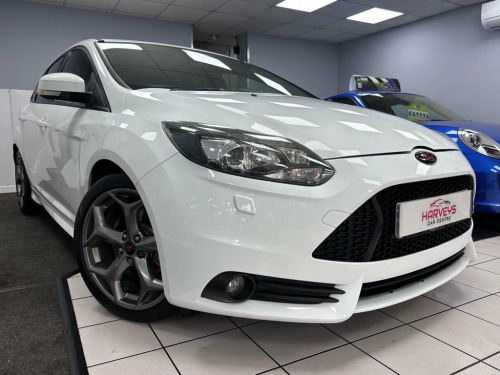 Ford Focus  2.0T EcoBoost ST-3 Hatchback 5dr Petrol Manual Eur
