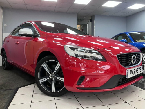 Volvo V40  2.0 T2 R-Design Nav Plus Hatchback 5dr Petrol Manu