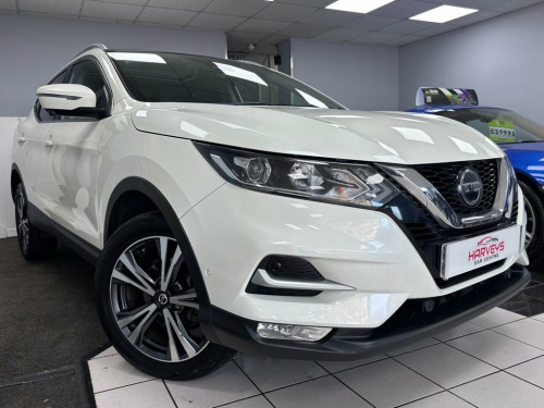 Nissan Qashqai  1.3 DIG-T N-Connecta SUV 5dr Petrol Manual Euro 6  