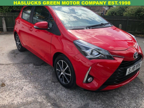 Toyota Yaris  1.5 VVT-i Icon Tech Hatchback 5dr Petrol CVT Euro 