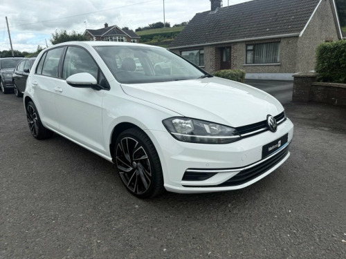 Volkswagen Golf  1.6 TDI SE Nav Hatchback Diesel Manual 