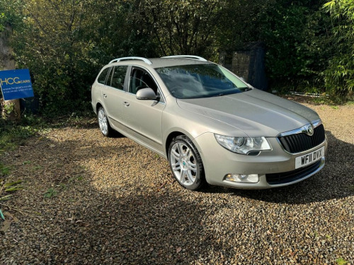 Skoda Superb  2.0 TDI Elegance Estate 5dr Diesel Manual Euro 5 (