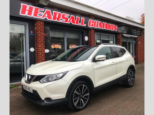 Nissan Qashqai  1.5 dCi Tekna SUV 5dr Diesel Manual 2WD Euro 5 (s/ 