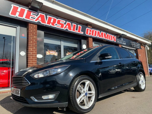 Ford Focus  1.0T EcoBoost Titanium Hatchback 5dr Petrol Manual