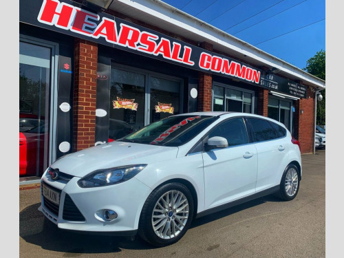 Ford Focus  1.0T EcoBoost Zetec Hatchback 5dr Petrol Manual Eu