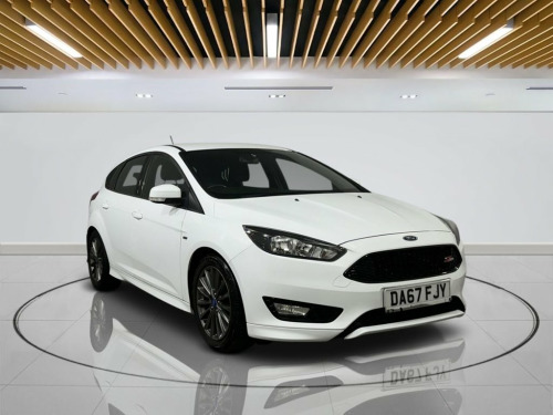 Ford Focus  1.0 ST-LINE 5d 139 BHP | Extended Warranties| AA C