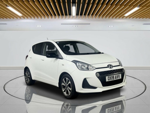 Hyundai i10  1.0 PLAY 5d 65 BHP | Extended Warranties| AA Cover