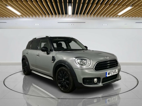 MINI Countryman  1.5 Cooper SUV 5dr Petrol Auto Euro 6 (s/s) (136 p