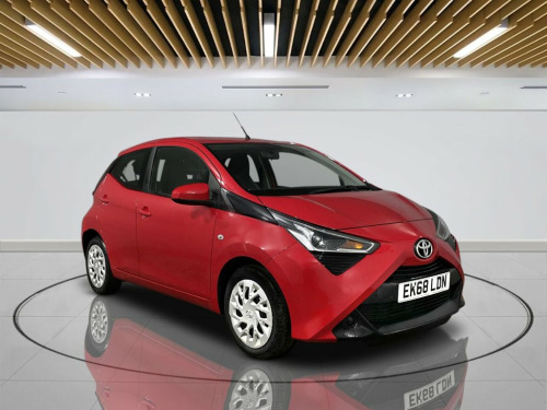 Toyota AYGO  1.0 VVT-i x-play Hatchback 5dr Petrol x-shift Euro