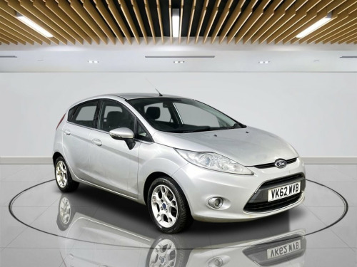 Ford Fiesta  1.25 Zetec Hatchback 5dr Petrol Manual (129 g/km, 