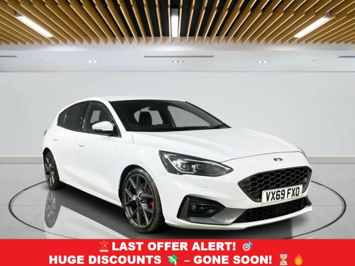 Ford Focus  2.3T EcoBoost ST Hatchback 5dr Petrol Manual Euro 