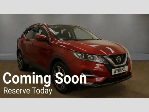 Nissan Qashqai  1.3 DIG-T N-Connecta SUV 5dr Petrol Manual Euro 6 