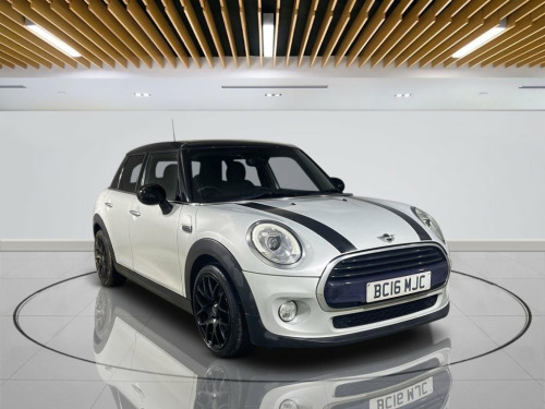 MINI Hatch  1.5 Cooper Hatchback 5dr Petrol Manual Euro 6 (s/s