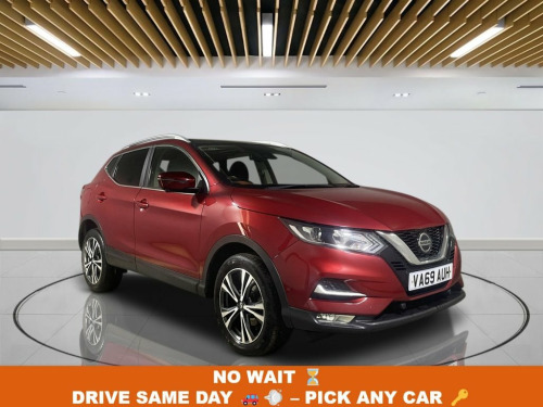 Nissan Qashqai  1.3 DIG-T N-Connecta SUV 5dr Petrol Manual Euro 6 