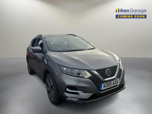 Nissan Qashqai  1.3 DIG-T N-Connecta SUV 5dr Petrol Manual Euro 6 