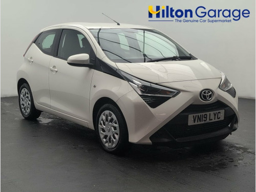 Toyota AYGO  1.0 VVT-i x-play Hatchback 5dr Petrol x-shift Euro