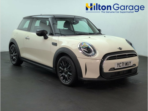 MINI Hatch  1.5 Cooper Classic Hatchback 3dr Petrol Manual Eur