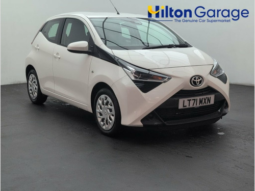 Toyota AYGO  1.0 VVT-i x-play Hatchback 5dr Petrol x-shift Euro