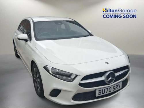 Mercedes-Benz A-Class A180 1.3 A180 SE Hatchback 5dr Petrol Manual Euro 6 (s/