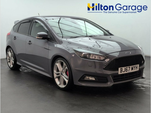Ford Focus  2.0T EcoBoost ST-3 Hatchback 5dr Petrol Manual Eur