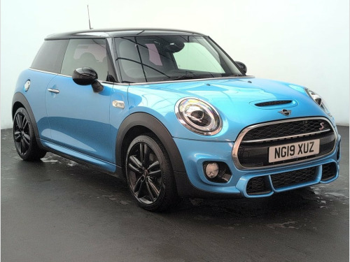 MINI Hatch  2.0 Cooper S Sport Hatchback 3dr Petrol Manual Eur