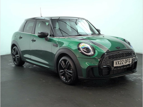 MINI Hatch  1.5 Cooper Sport Hatchback 5dr Petrol Manual Euro 