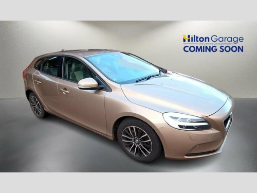 Volvo V40  2.0 T2 Momentum Hatchback 5dr Petrol Manual Euro 6