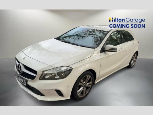 Mercedes-Benz A-Class  1.5 A180d Sport (Executive) Hatchback 5dr Diesel M 