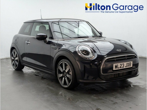 MINI Hatch  1.5 Cooper Exclusive Hatchback 3dr Petrol Steptron