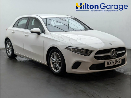 Mercedes-Benz A-Class A180 1.3 A180 SE Hatchback 5dr Petrol Manual Euro 6 (s/ 