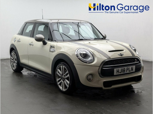 MINI Hatch  2.0 Cooper SD Seven Hatchback 5dr Diesel Manual Eu