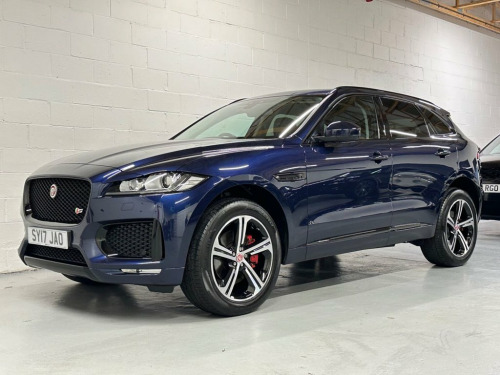 Jaguar F-PACE  3.0 D300 V6 S SUV 5dr Diesel Auto AWD Euro 6 (s/s)