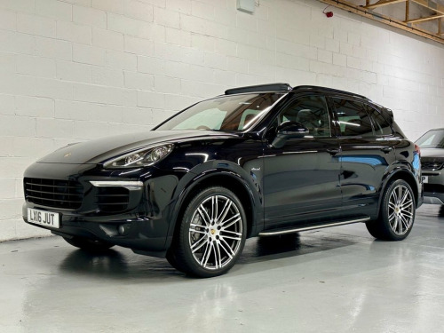 Porsche Cayenne  4.2 TD V8 S SUV 5dr Diesel TiptronicS 4WD Euro 5 (