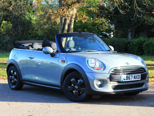 MINI Convertible  1.5 Cooper Convertible 2dr Petrol Manual Euro 6 (s