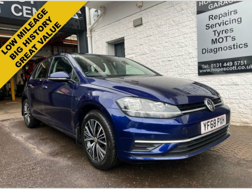 Volkswagen Golf  1.0 TSI  BlueMotion Tech SE Nav Hatchback 5dr Petr