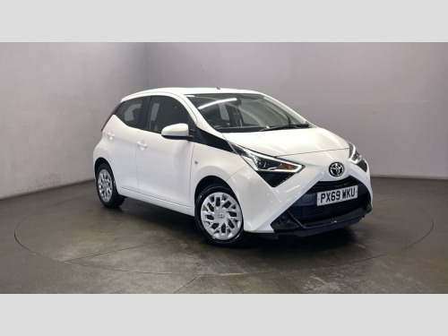 Toyota AYGO  1.0 VVT-I X-PLAY X-SHIFT 5d AUTO 69 BHP Bluetooth 