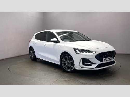 Ford Focus  1.0 ST-LINE 5d 124 BHP 	Cruise Control - DAB Radio